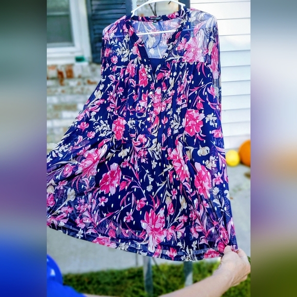 LOT BUNDLE OF 5 Trendy Womens Size 2X TOPS Blouses TUNICS Vibrant Colors SIZE 22 - Picture 4 of 17